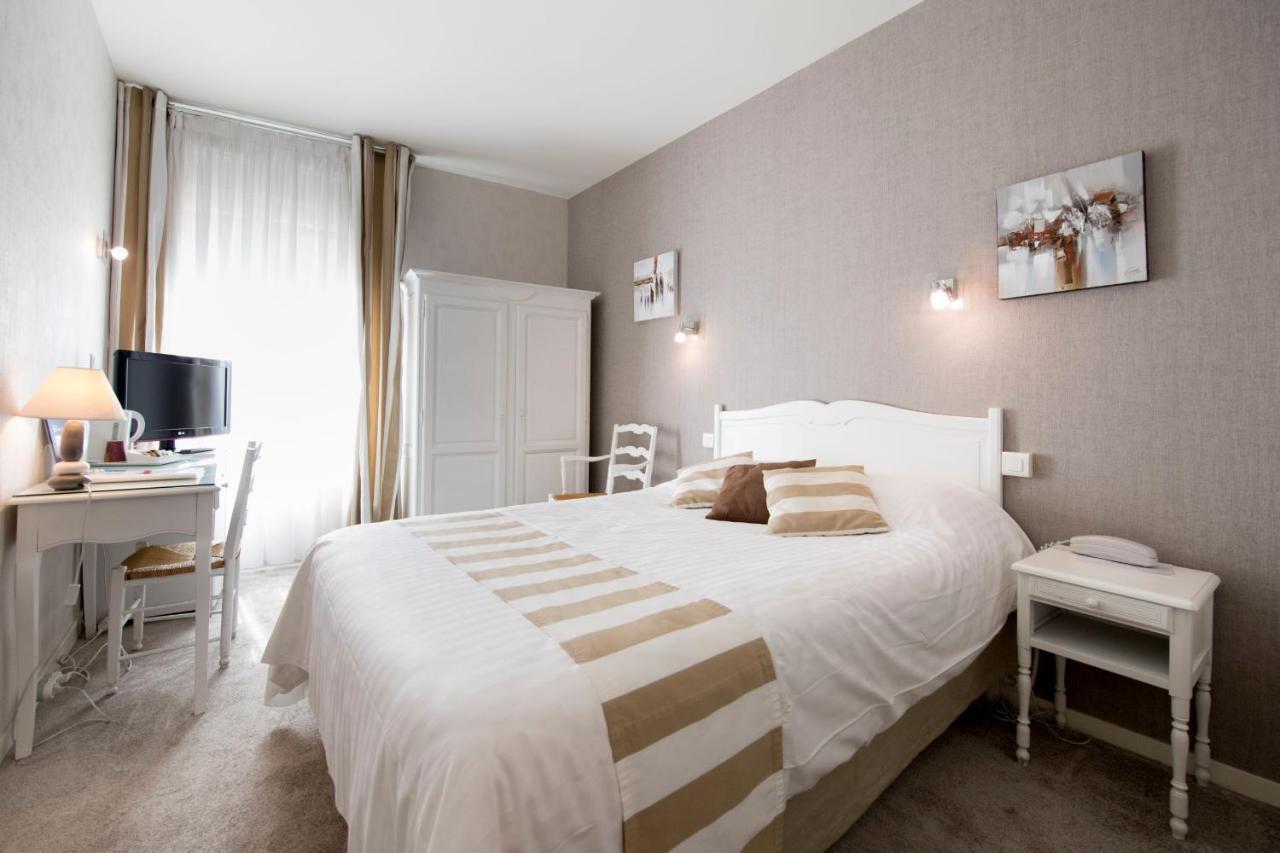 Hotel Biney Rodez Esterno foto