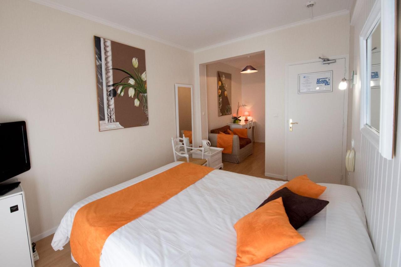 Hotel Biney Rodez Esterno foto
