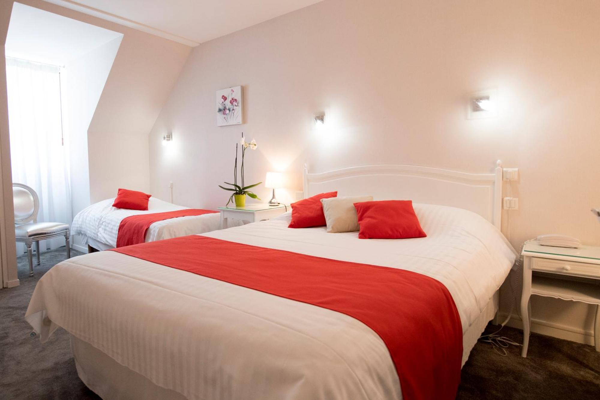 Hotel Biney Rodez Esterno foto
