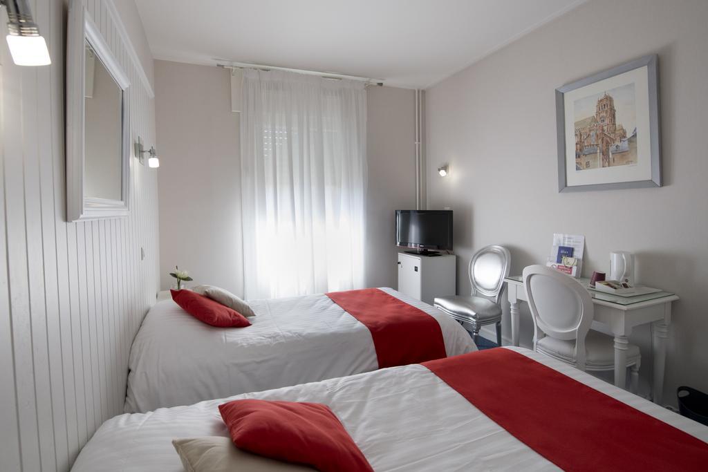 Hotel Biney Rodez Esterno foto